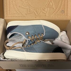 New in box Taos super soul